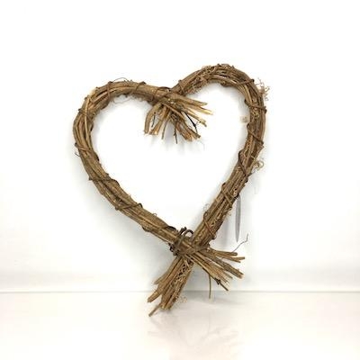 24 x Heart Vine Wreath With Tails 25cm