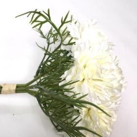 Ivory Carnation Bundle 27cm