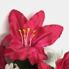 Cerise Lily And Daisy Bush 32cm