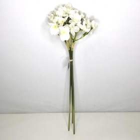 White Daffodil Bundle 55cm