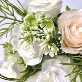 Ivory Rose And Fern Bundle 28cm