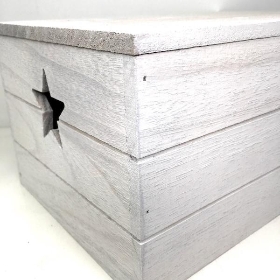 White Vintage Star Box 16cm