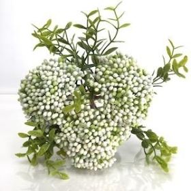 Ivory Berry And Foliage Bundle 28cm