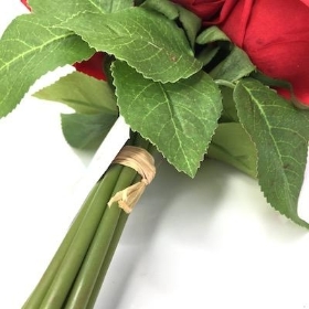 Red Rose Bundle 23cm