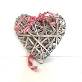 Wicker Heart With Ribbon 20cm