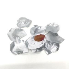 Silver Rose Petals x 150