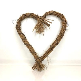 24 x Heart Vine Wreath With Tails 30cm