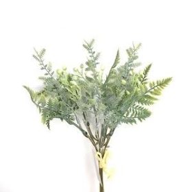 Green Foliage And Berry Bundle 31cm
