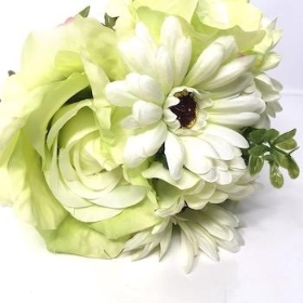 Green Rose And Gerbera Bundle 23cm