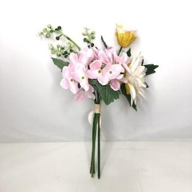 Ivory Dahlia And Hydrangea Bundle 32cm