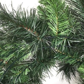 Green Deluxe Pine Wreath 60cm